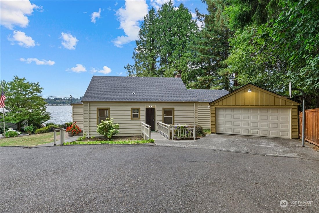 Lake Sevens Retreat In Lake Stevens, Washington, United States For Sale