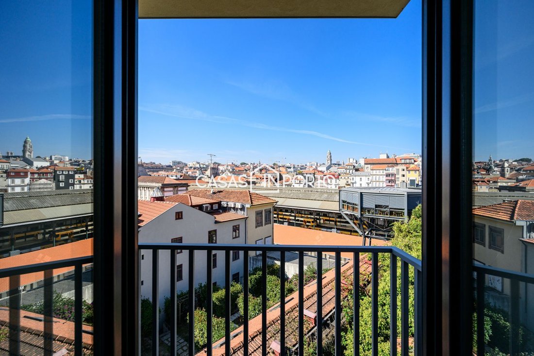 Apartment in Cedofeita, Santo Ildefonso, Se, Miragaia, Sao Nicolau e Vitoria, Porto District, Portugal 2 - 14750718