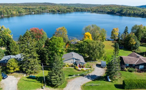House in Huntsville, Ontario, Canada 1