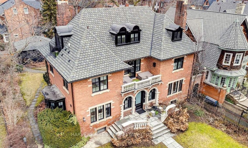 62 Maple Ave, Toronto, Ontario, M4 W 2 T7 In Canada For Sale (14754271)