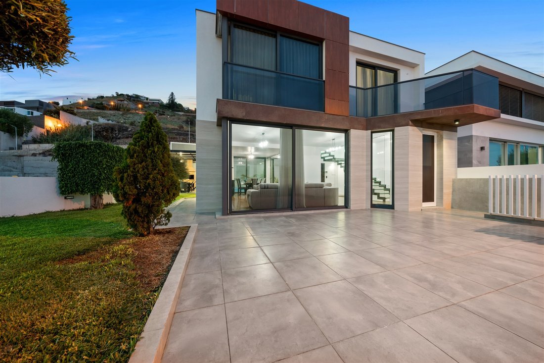 Haus in Funchal, Autonome Region Madeira, Portugal 2 - 14755055