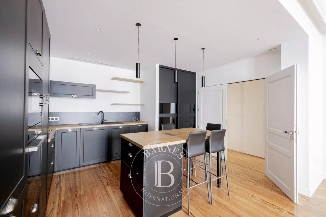 Bordeaux Quinconces Area 83 Sqm Flat In Bordeaux, Nouvelle Aquitaine