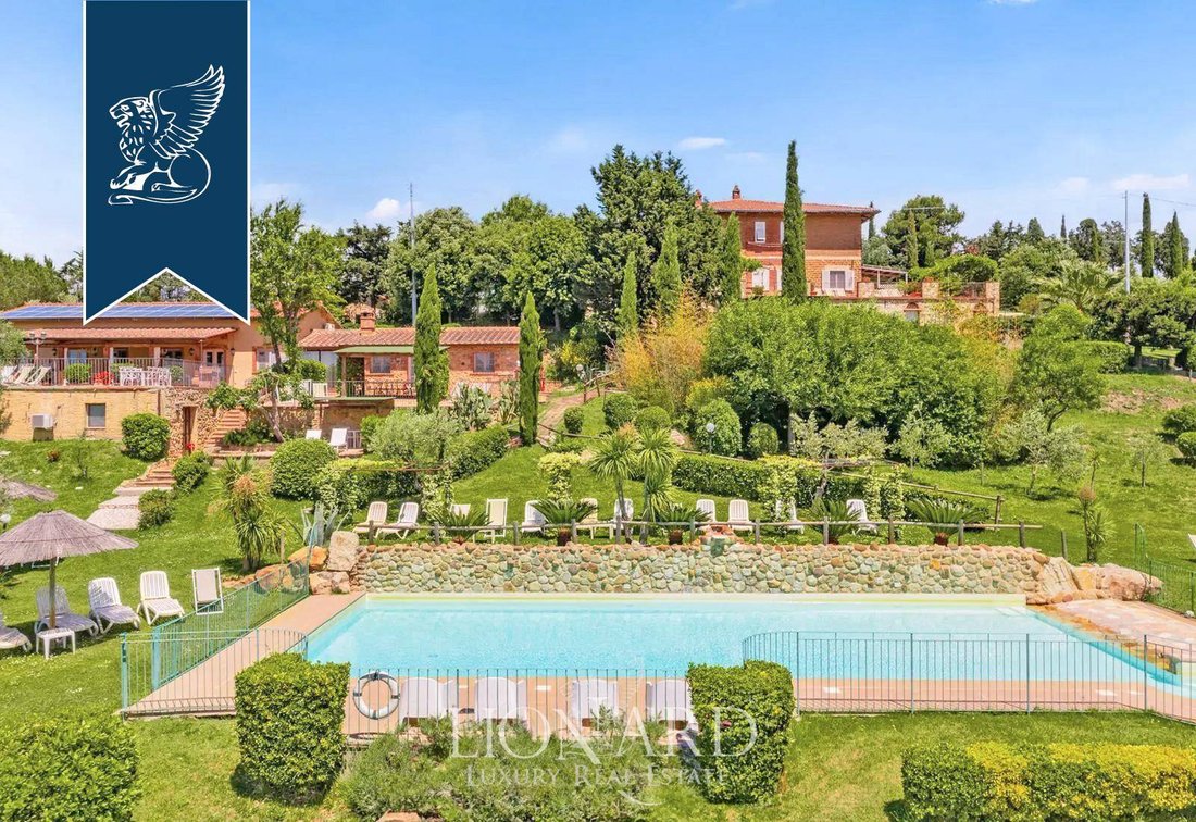Villa in Pomarance, Tuscany, Italy 2 - 14756432