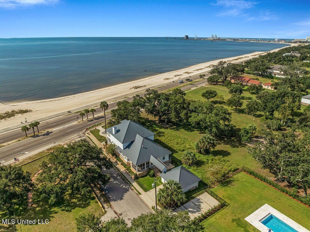 House in Gulfport, Mississippi, United States 5 - 14753888