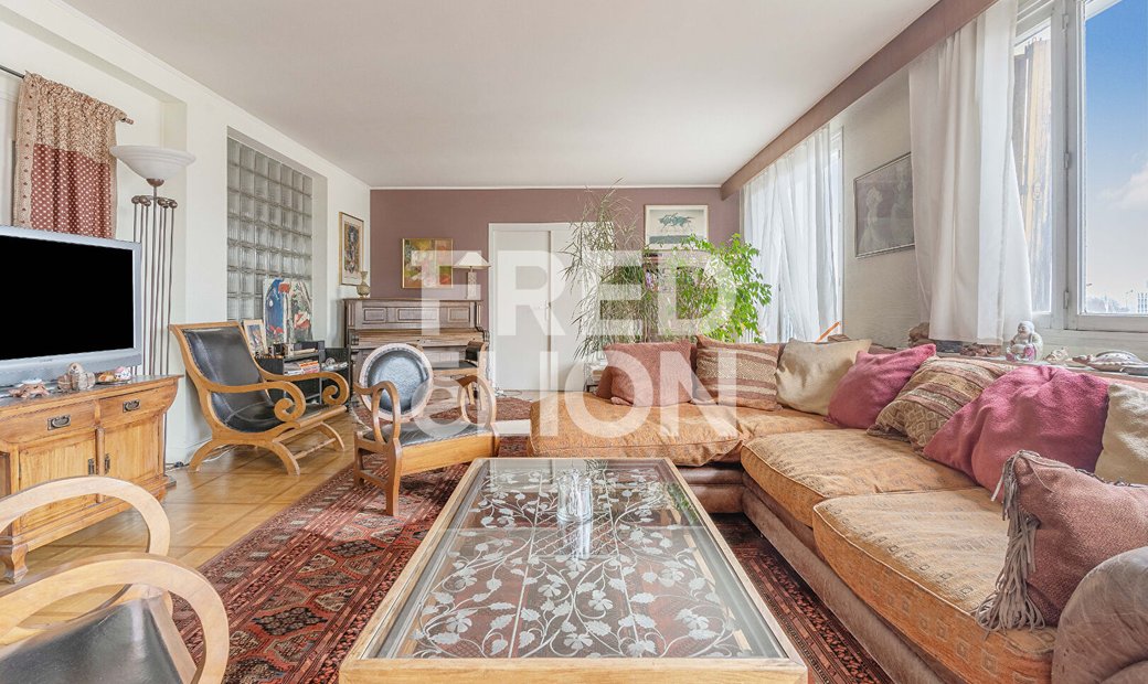 Apartment In Pantin, île De France, France For Sale (14756216)