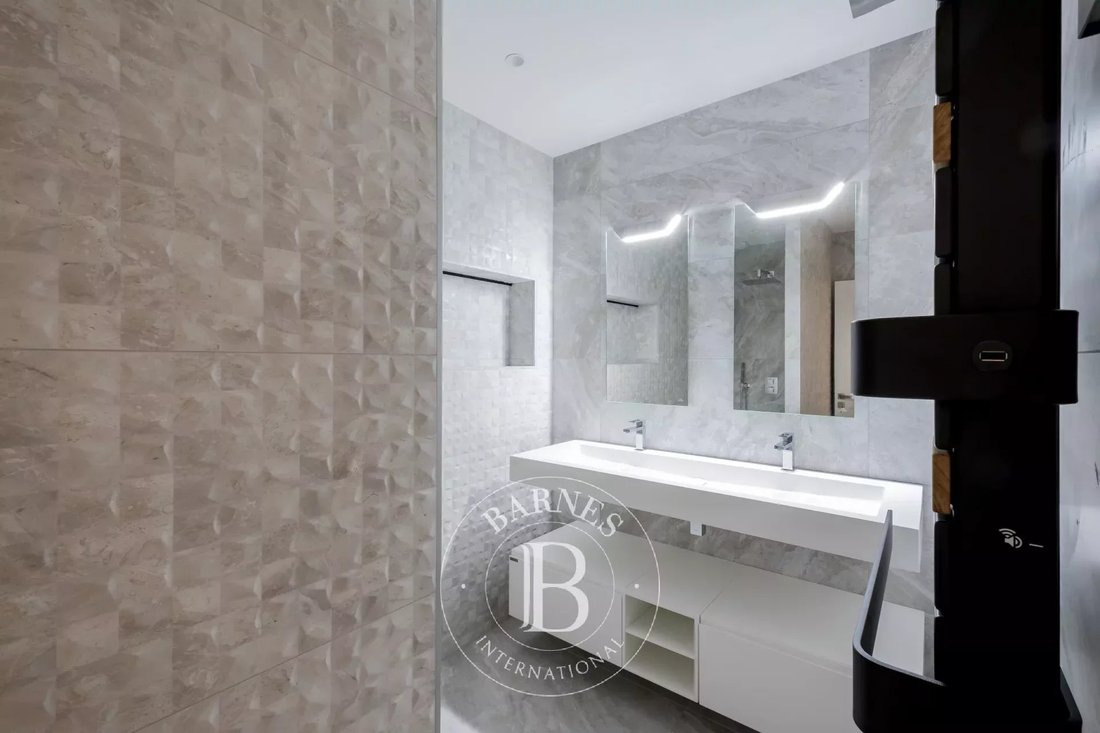 Bordeaux Quinconces Area 83 Sqm Flat In Bordeaux, Nouvelle Aquitaine