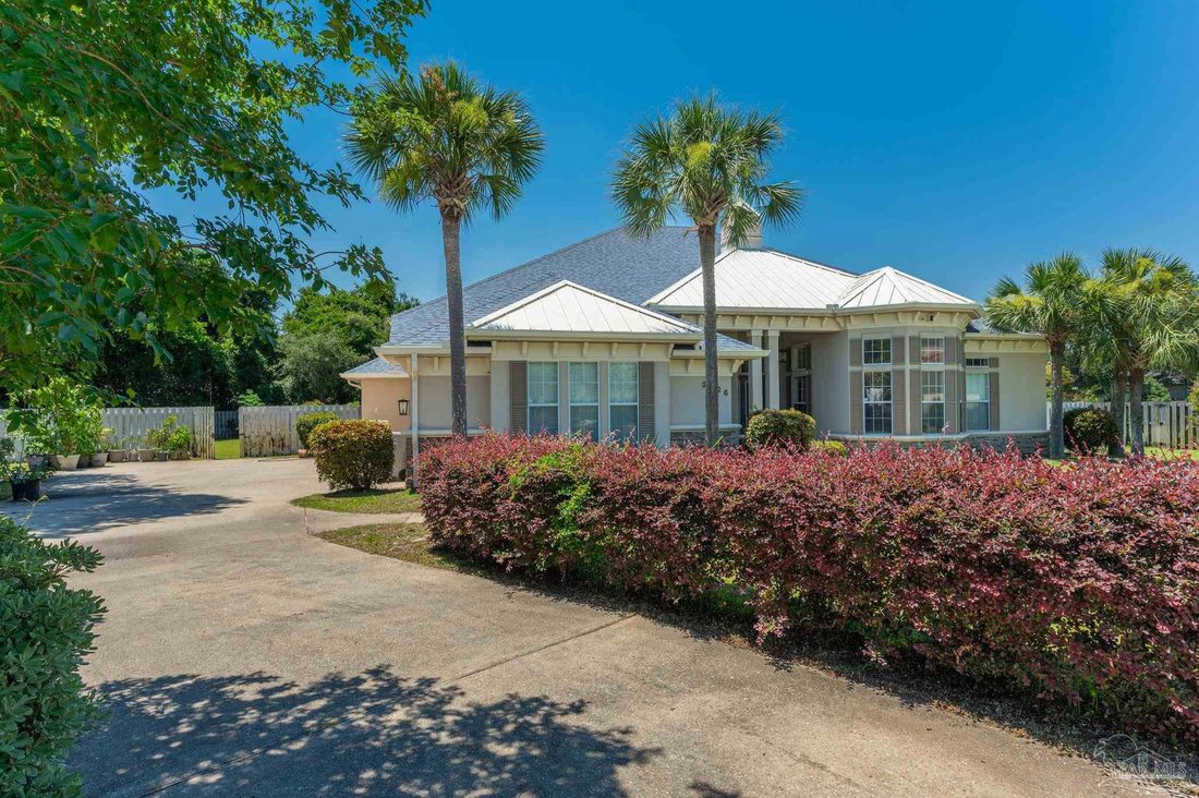 Residential Gulf Breeze In Gulf Breeze, Florida, United States For Sale