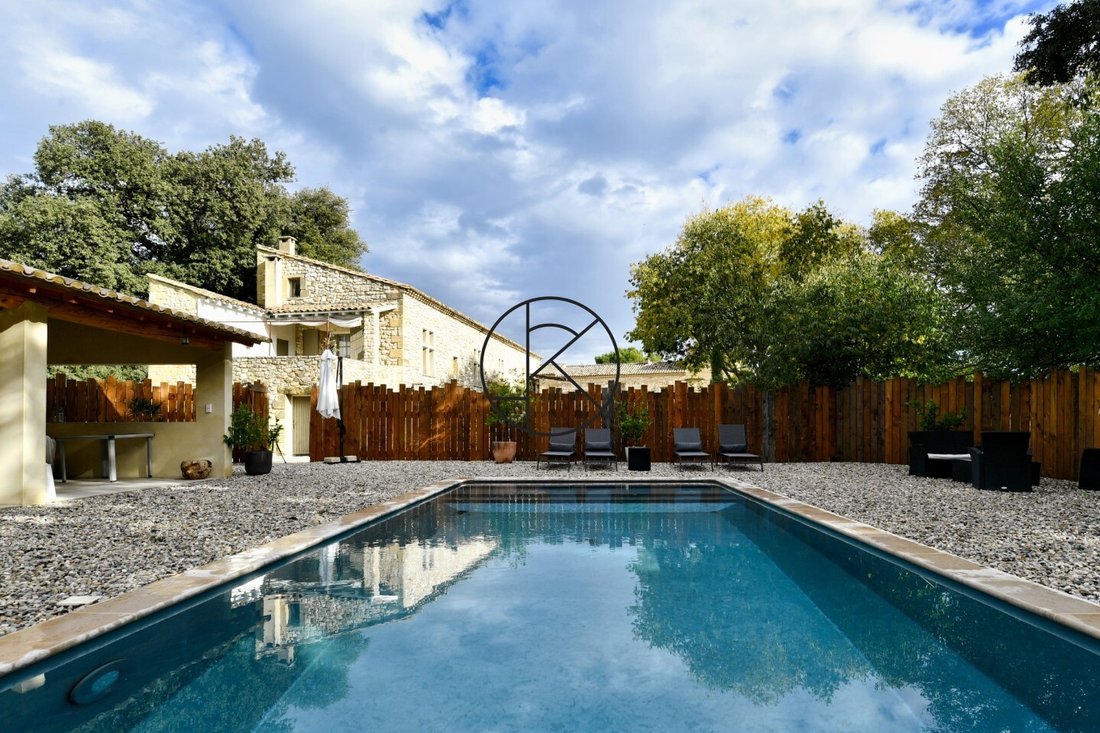 16th Century Farmhouse Completely Renovated In Uzès, Occitanie, France