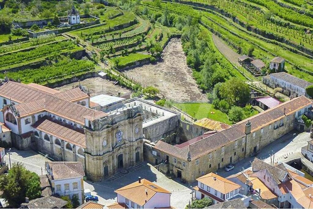 Farm Ranch in Salzedas, Viseu District, Portugal 1 - 14754703