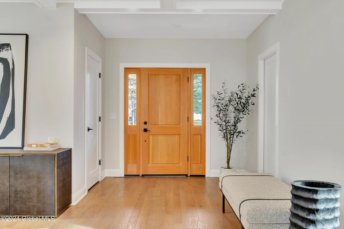 House in Saratoga Springs, New York, United States 1 - 14758224