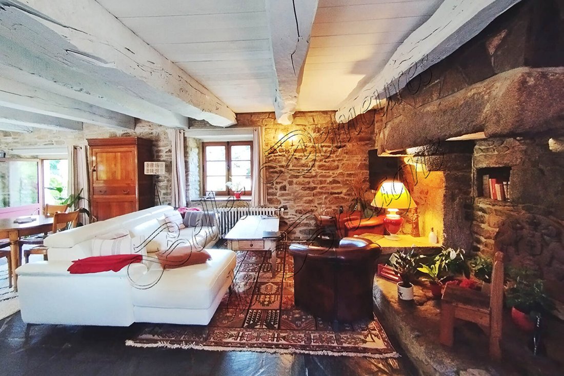 Beautiful Country Property + Gîtes And Pool Pays De In Vannes, Brittany