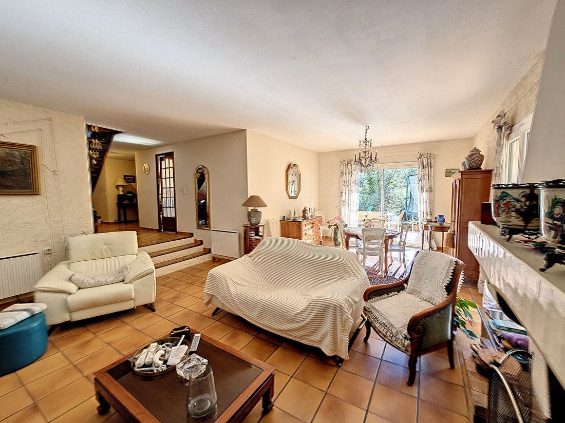 House In Six Fours Les Plages, France For Sale (14759061)