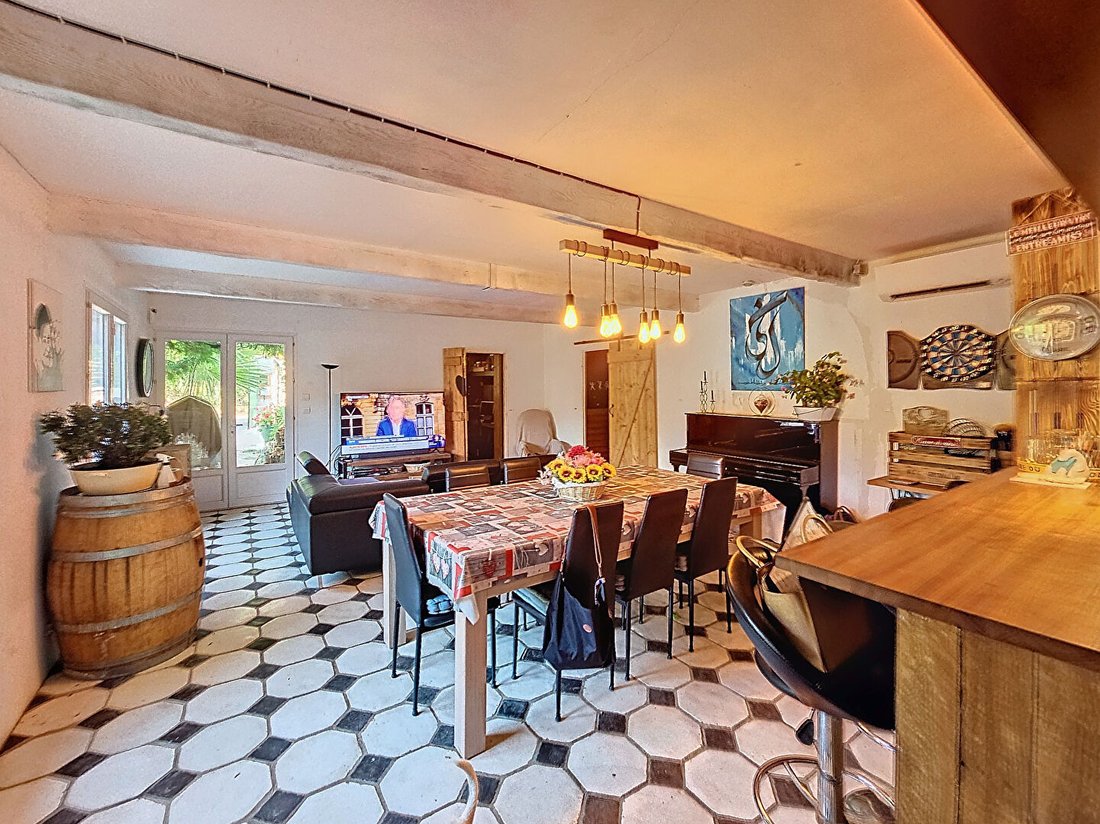 House In Six Fours Les Plages, France For Sale (14759014)