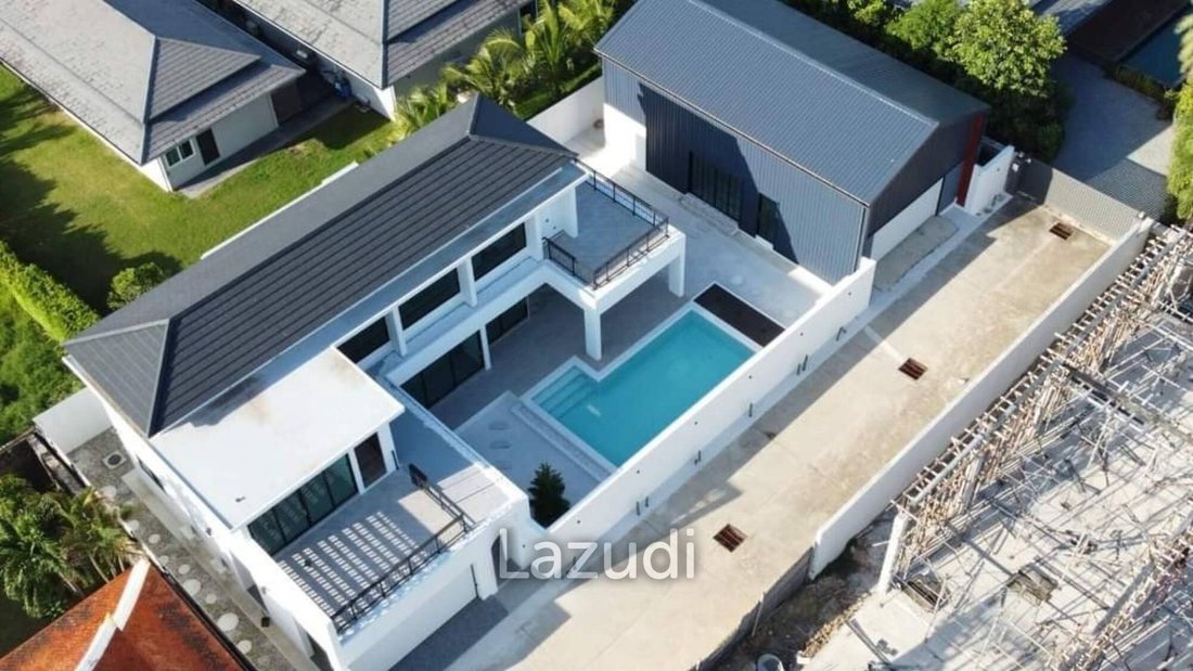 Villa in Pattaya City, Chon Buri, Thailand 1 - 14756492