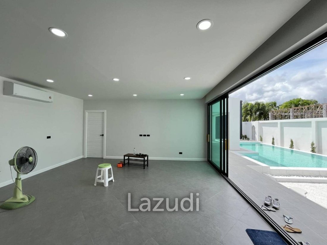 Villa in Pattaya City, Chon Buri, Thailand 2 - 14756492