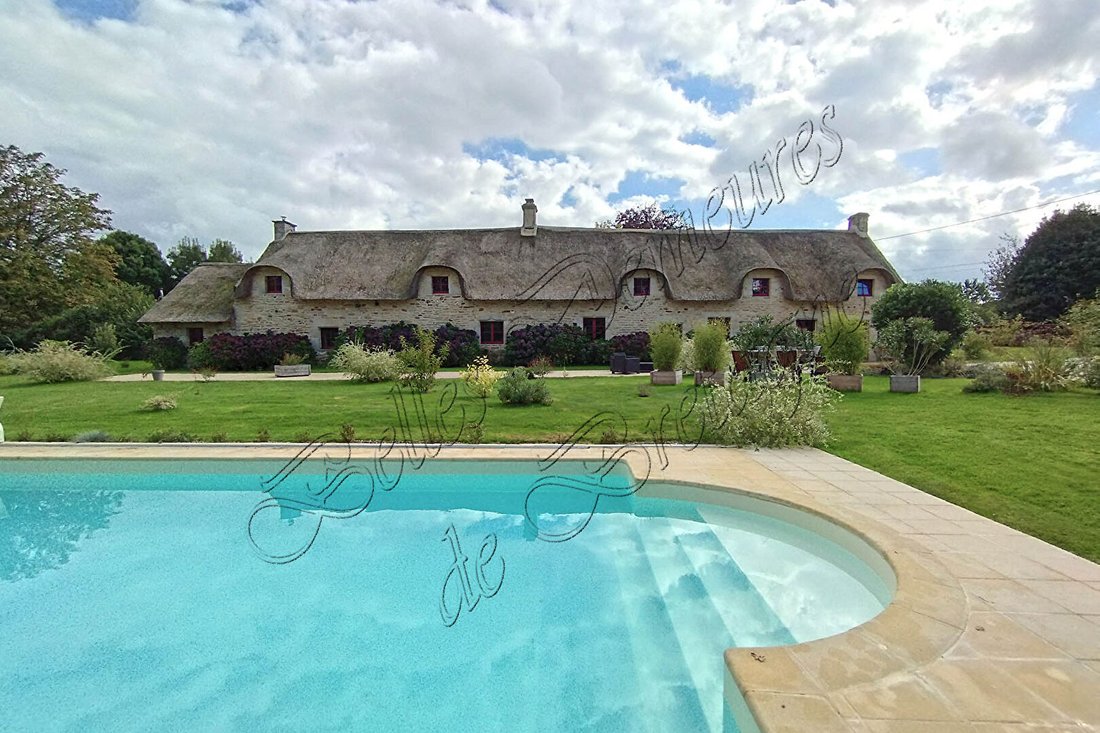 Beautiful Country Property + Gîtes And Pool Pays De In Vannes, Brittany