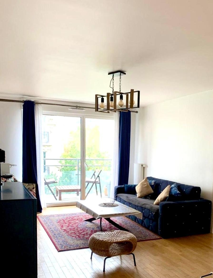 Apartment in Violet Commerce, Paris 15e Arrondissement, Paris 2 - 14757118