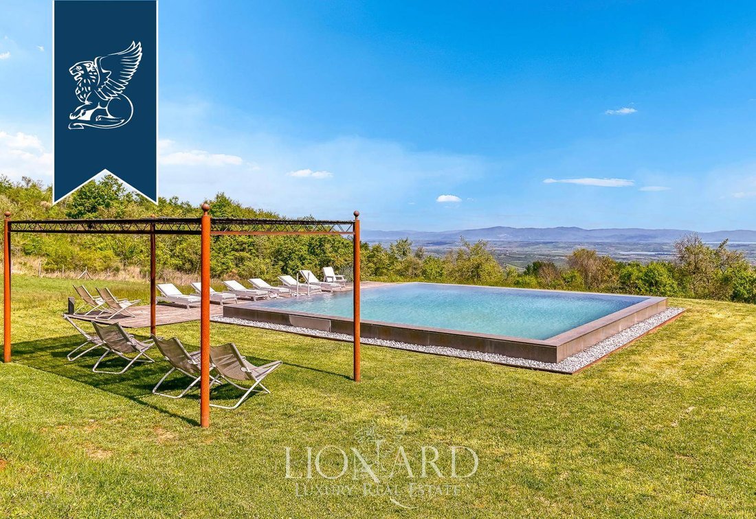 Villa in Chianciano Terme, Tuscany, Italy 4 - 14756419
