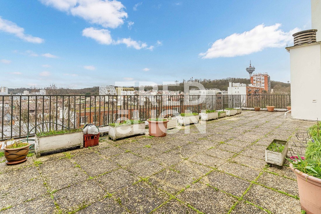 Apartment In Pantin, île De France, France For Sale (14756216)