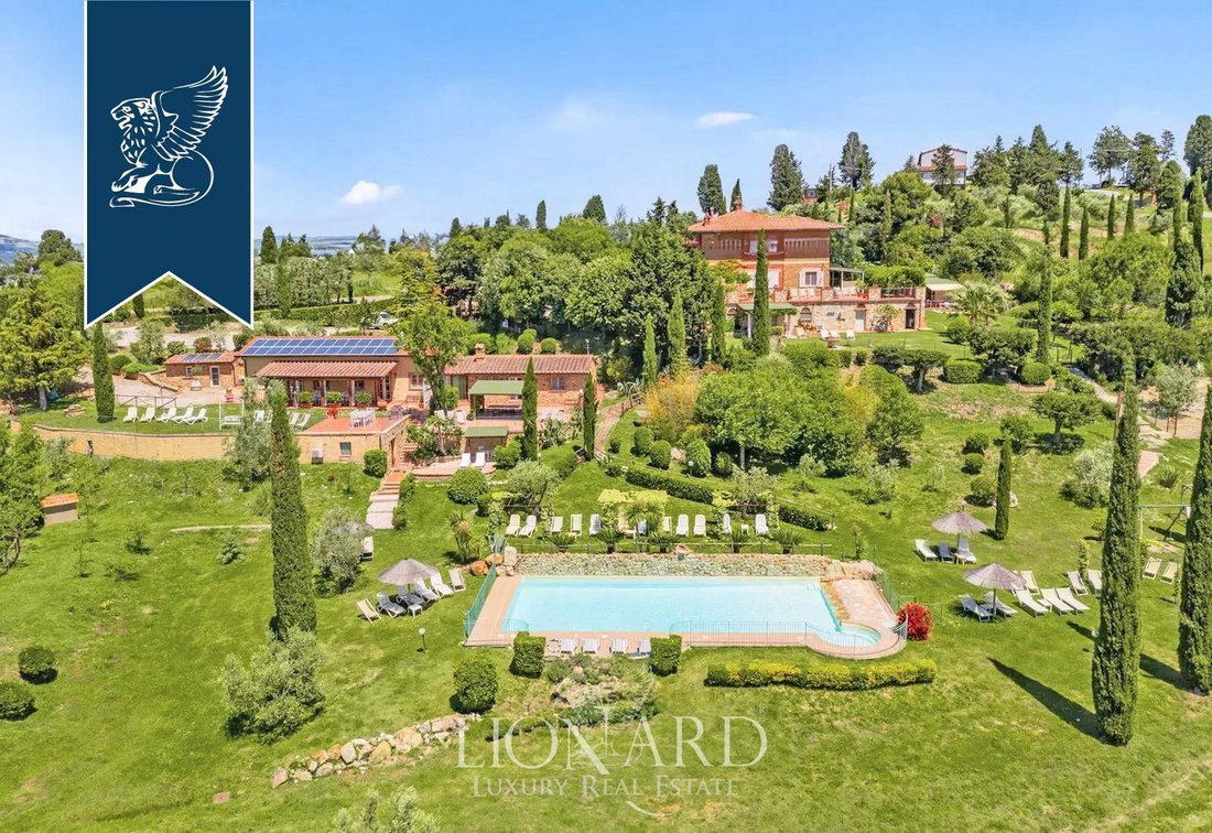 Villa in Pomarance, Tuscany, Italy 1 - 14756432