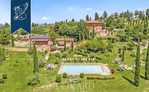 Villa in Pomarance, Tuscany, Italy 1