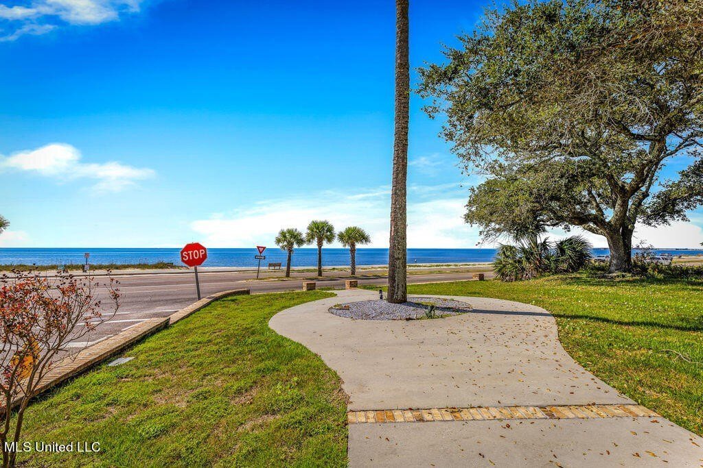 House in Gulfport, Mississippi, United States 4 - 14753888