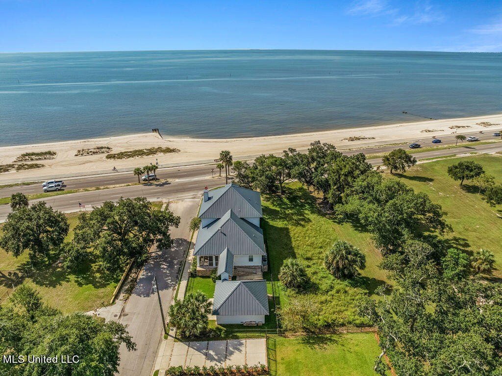 House in Gulfport, Mississippi, United States 3 - 14753888