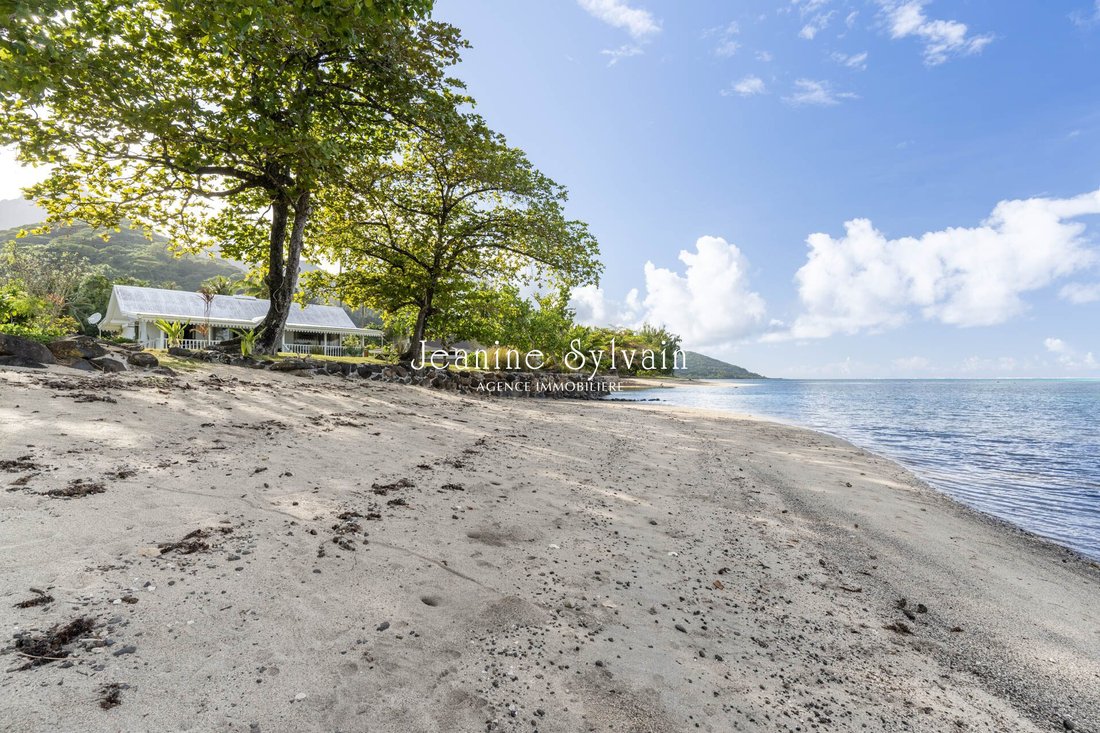 Haapiti House In Moorea Maiao, Windward Islands, French Polynesia For