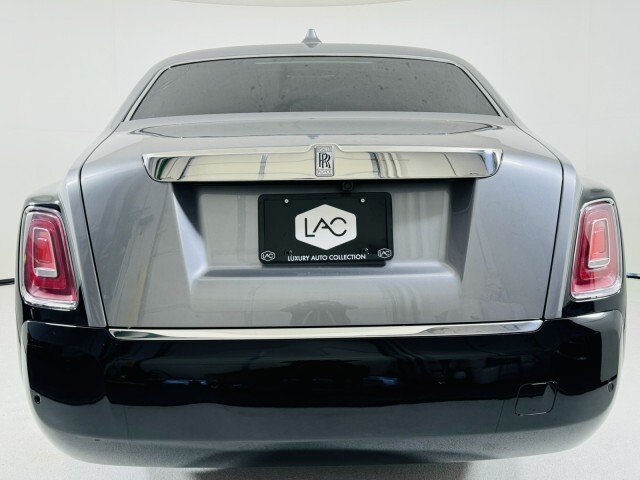 Sedan in Scottsdale 5 - 14699405