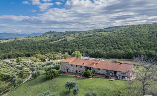 Farm Ranch in Laterina Pergine Valdarno, Tuscany, Italy 1