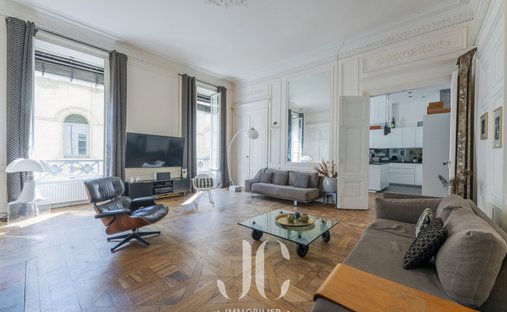 Apartment in Cordeliers-Célestins-Bourse, Lyon 2e Arrondissement, Lyon 1