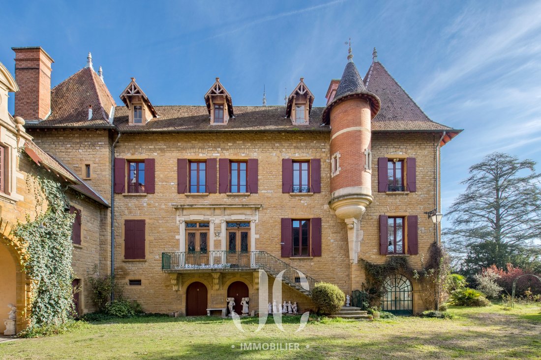 Le Rêve Éternel: A 13,000m² Parkland Castle Where Time Whispers Through Walnut Doors