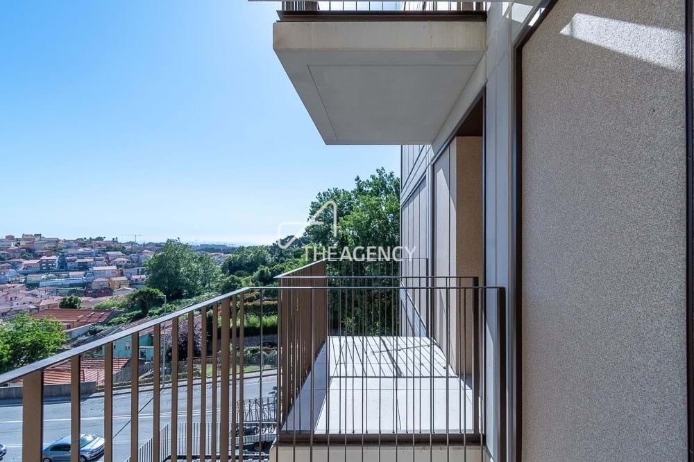 Apartment in Santa Marinha e Sao Pedro da Afurada, Porto District, Portugal 1 - 14349156