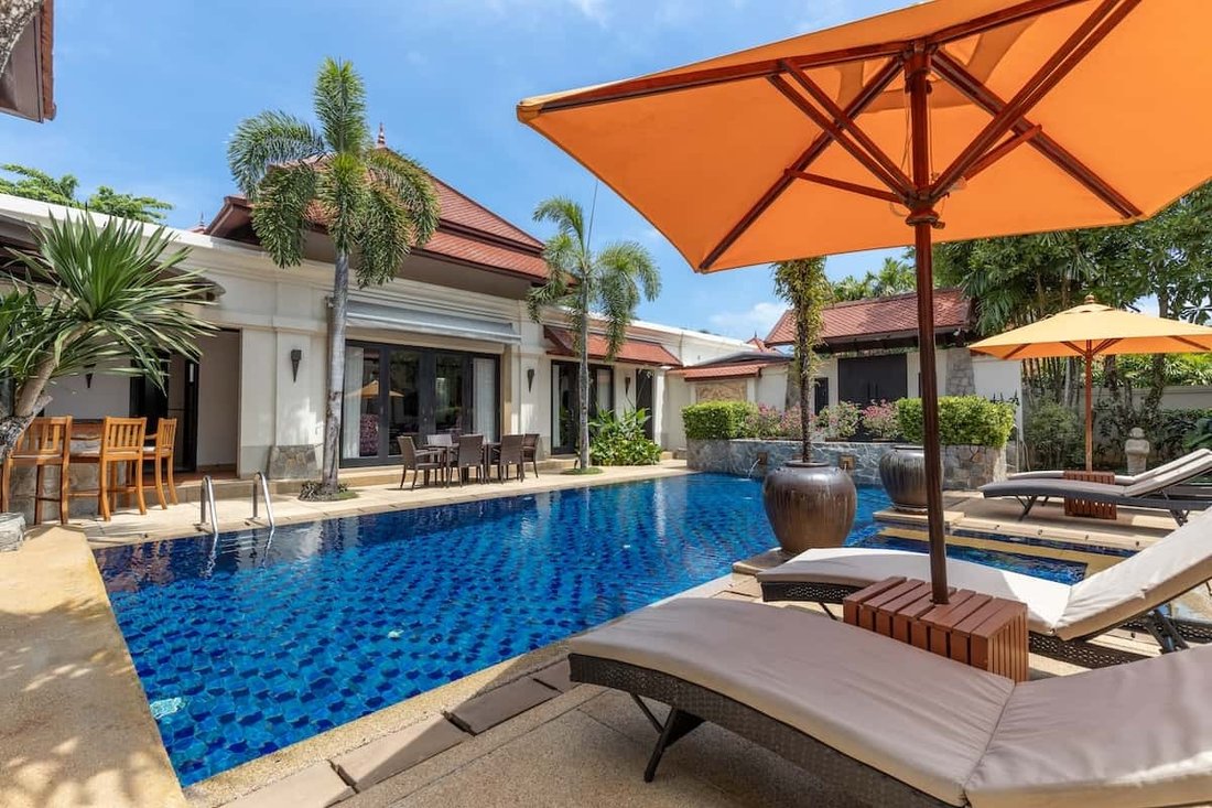 Villa in Choeng Thale, Phuket, Thailand 1 - 14762555