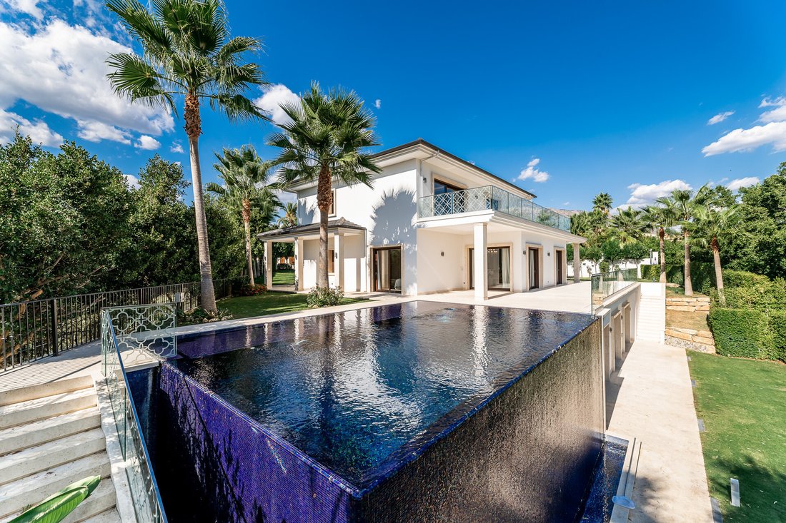 Villa in Nueva Andalucia, Marbella, Spain 3 - 14762436