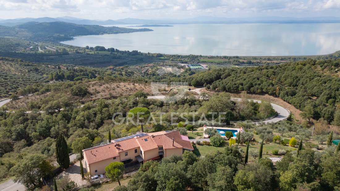 Villa in Passignano sul Trasimeno, Umbria, Italy 3 - 14616448