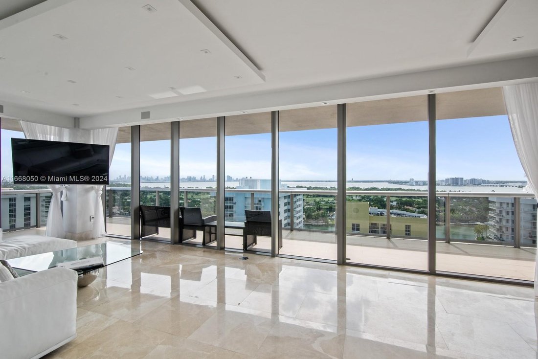 Condo Miami Beach In Miami Beach, Florida, United States For Sale
