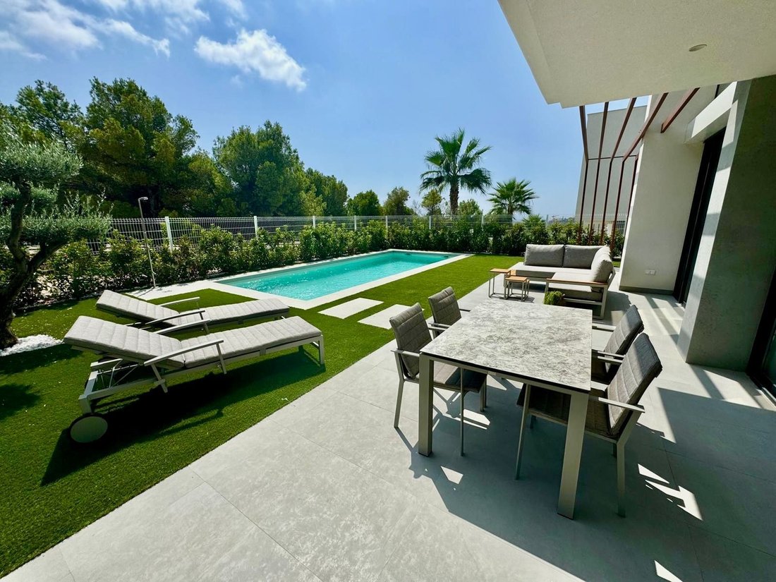 Villa in Finestrat, Valencian Community, Spain 1 - 14762362
