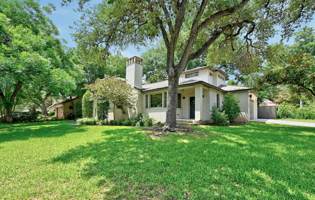 Stunning Home In Sought After Bryker Woods In Austin, Texas, United