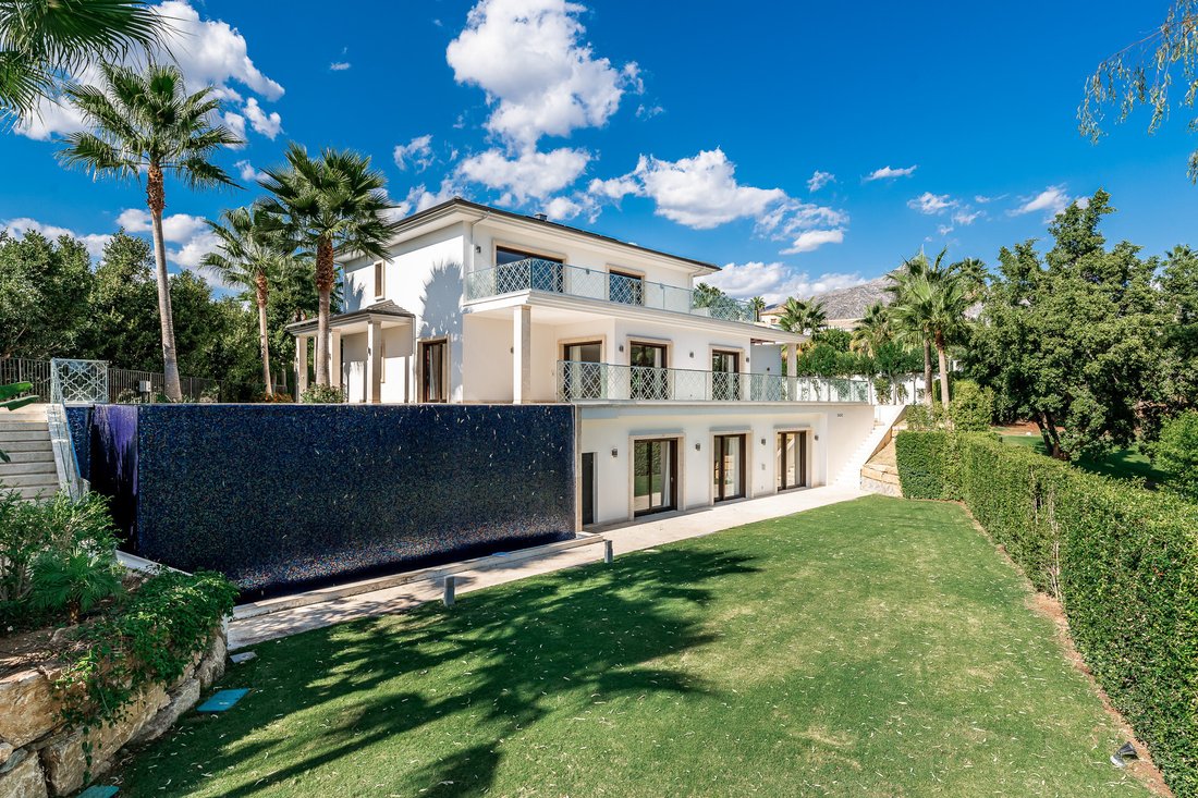 Villa in Nueva Andalucia, Marbella, Spain 1 - 14762436