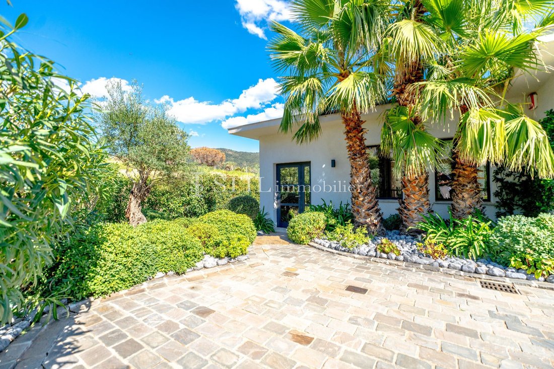 Villa in Ville-Les Saquedes-Le Bouillonnet, Sainte-Maxime, France 2 - 14734066