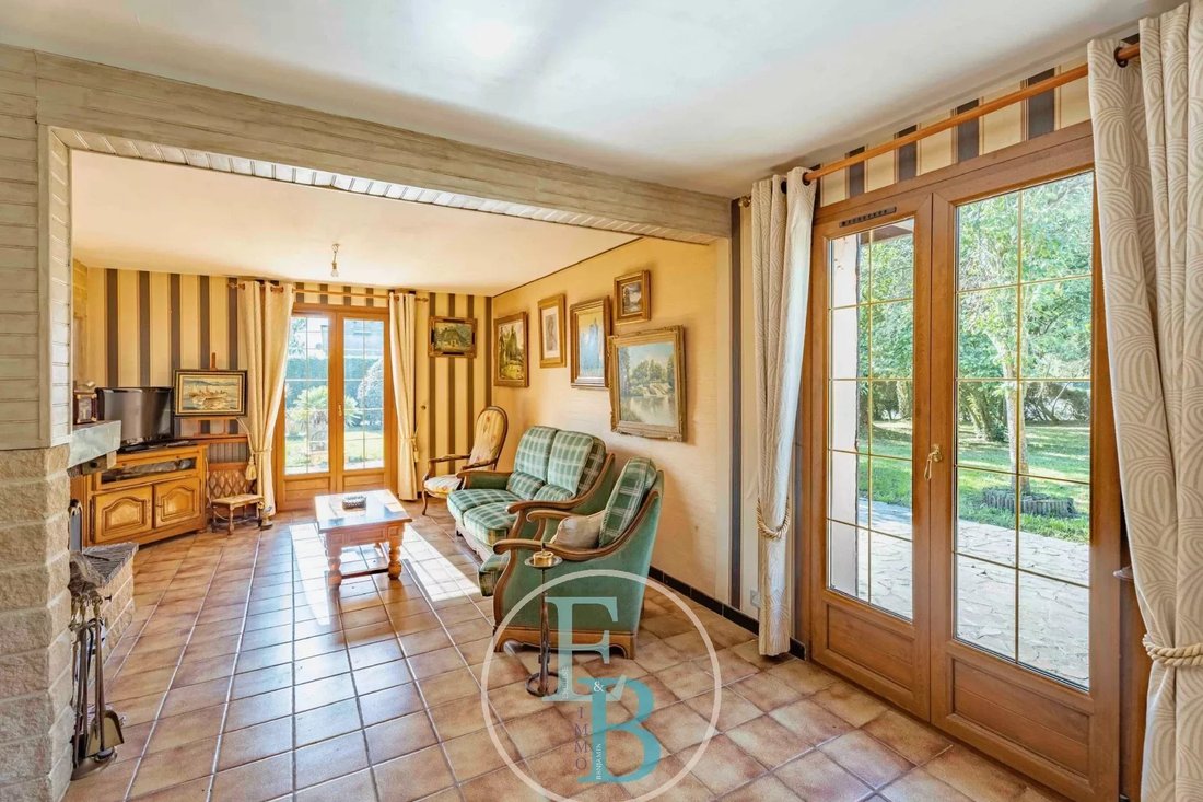 Bavent House In Bavent, Normandy, France For Sale (14761046)