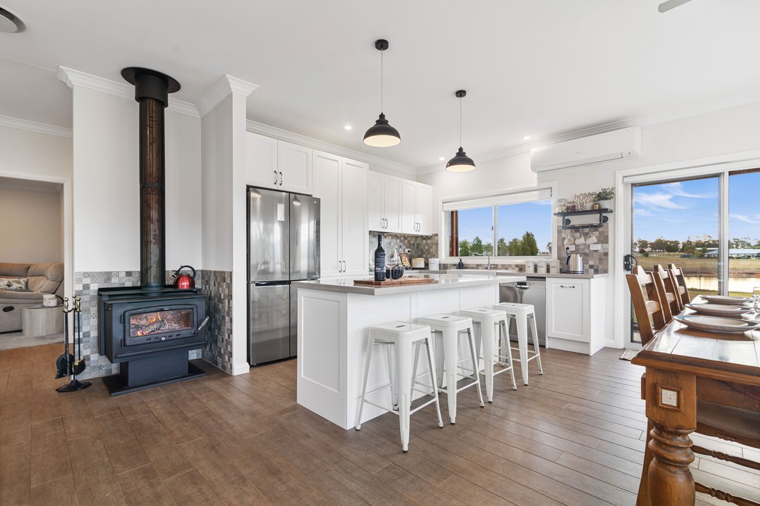 Stunning Property Situated On Five Acres In Hartley, New South Wales