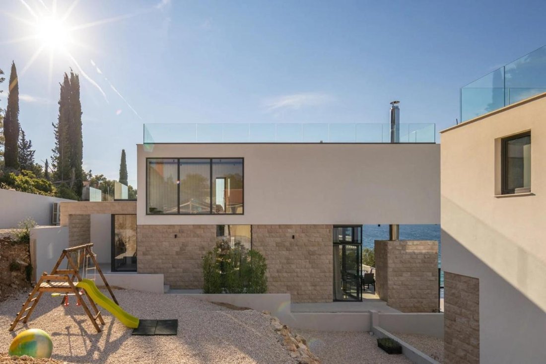 House in Ugljan, Zadar County, Croatia 2 - 14761400