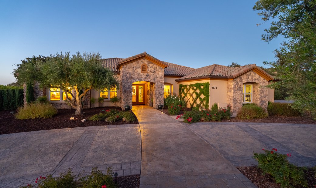 2174 Lake Ysabel Road In Paso Robles, California, United States For