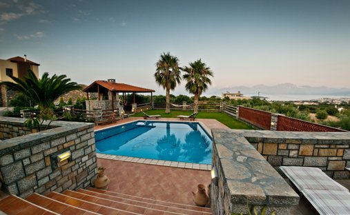 Villa in Community of Agios Nikolaos, Agios Nikolaos, Greece 1