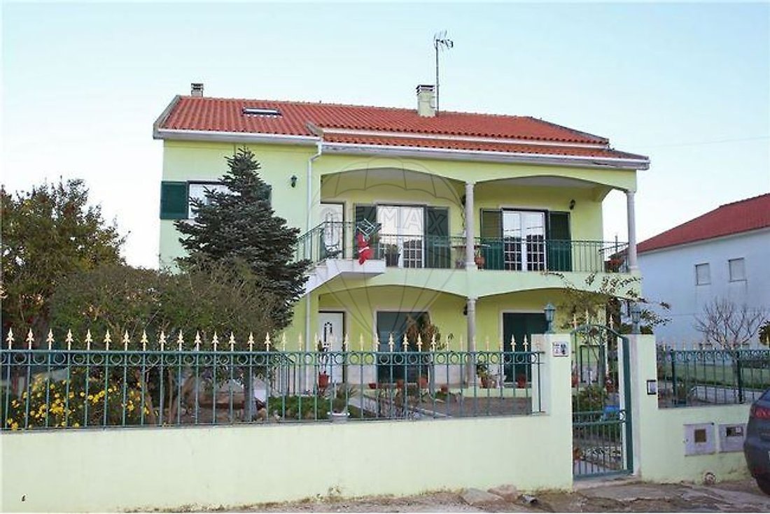 House in Arruda dos Vinhos, Lisbon, Portugal 1 - 14764088