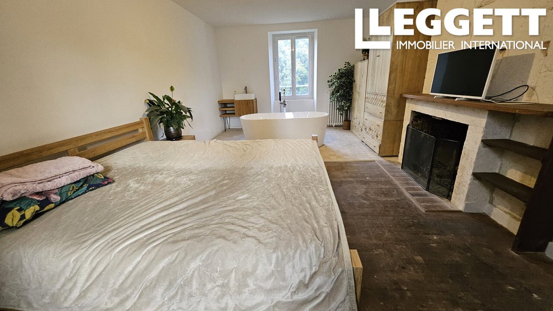 House in Antonne-et-Trigonant, Nouvelle-Aquitaine, France 5 - 14765100