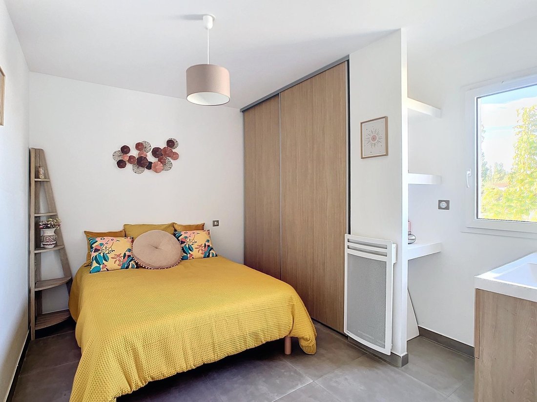 Maison D'architecte De 206m² Sur Une Parcelle In Perpignan, Occitanie