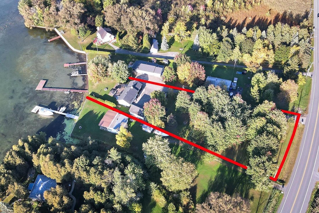 Saint Anicet, Montérégie In Saint Anicet, Quebec, Canada For Sale